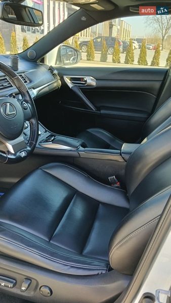 Хэтчбек Lexus CT 2016 в Виннице