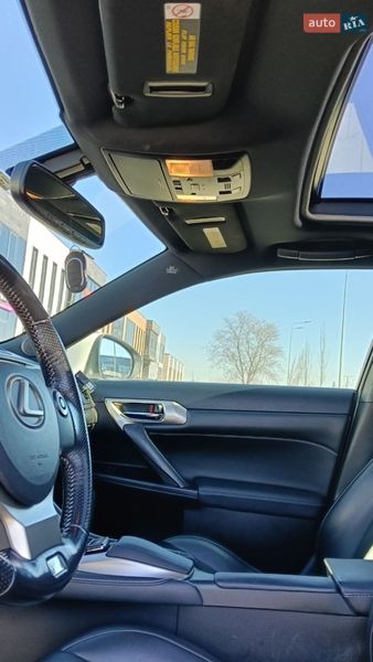 Хэтчбек Lexus CT 2016 в Виннице