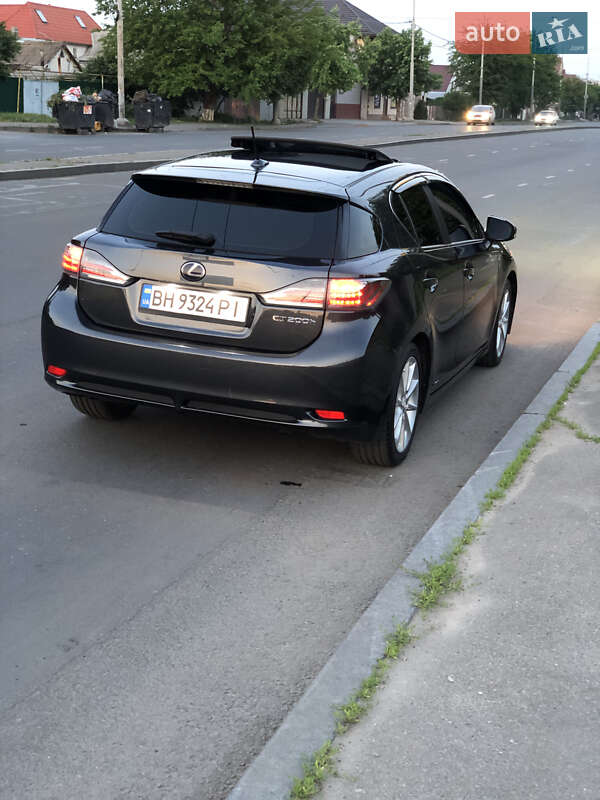 Хэтчбек Lexus CT 2011 в Одессе