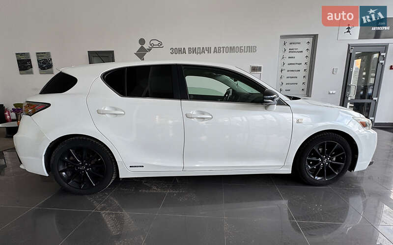 Хэтчбек Lexus CT 2012 в Шептицькому