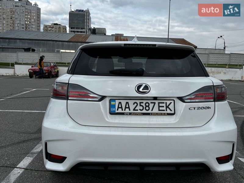 Хэтчбек Lexus CT 2014 в Киеве фото 4 Хэтчбек Lexus CT 2014 в Киеве