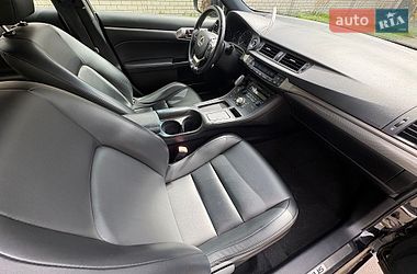Хэтчбек Lexus CT 2015 в Киеве