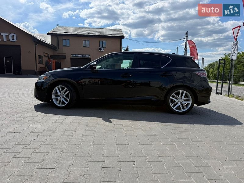 Хэтчбек Lexus CT 2016 в Киеве