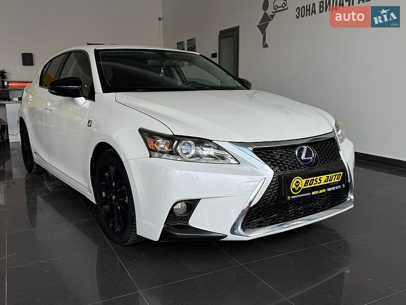 Lexus CT 2012
