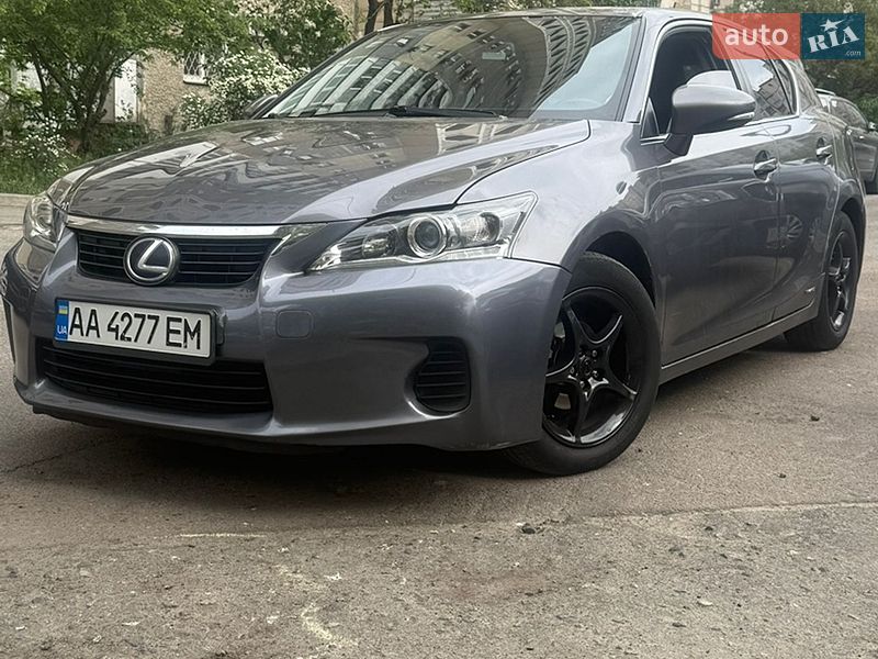 Хэтчбек Lexus CT 2012 в Киеве