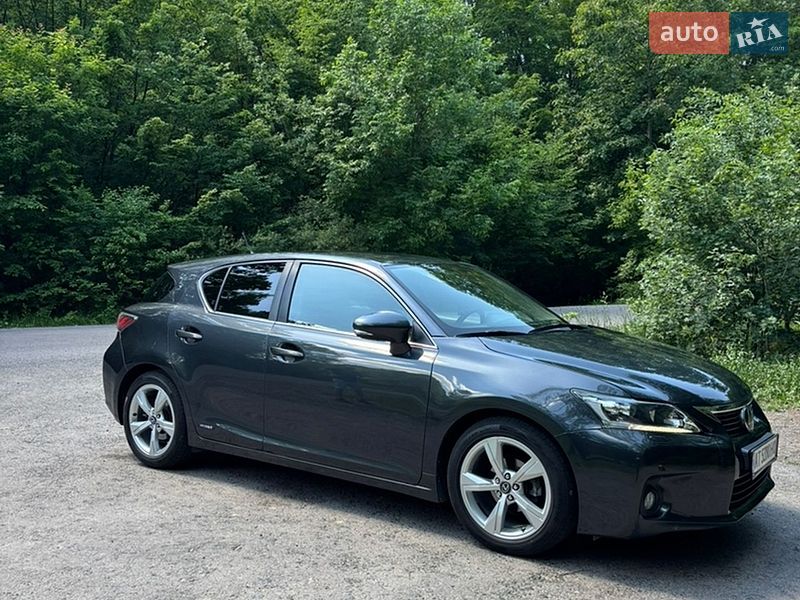 Хэтчбек Lexus CT 2011 в Ужгороде