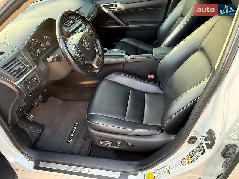 Хэтчбек Lexus CT 2015 в Одессе