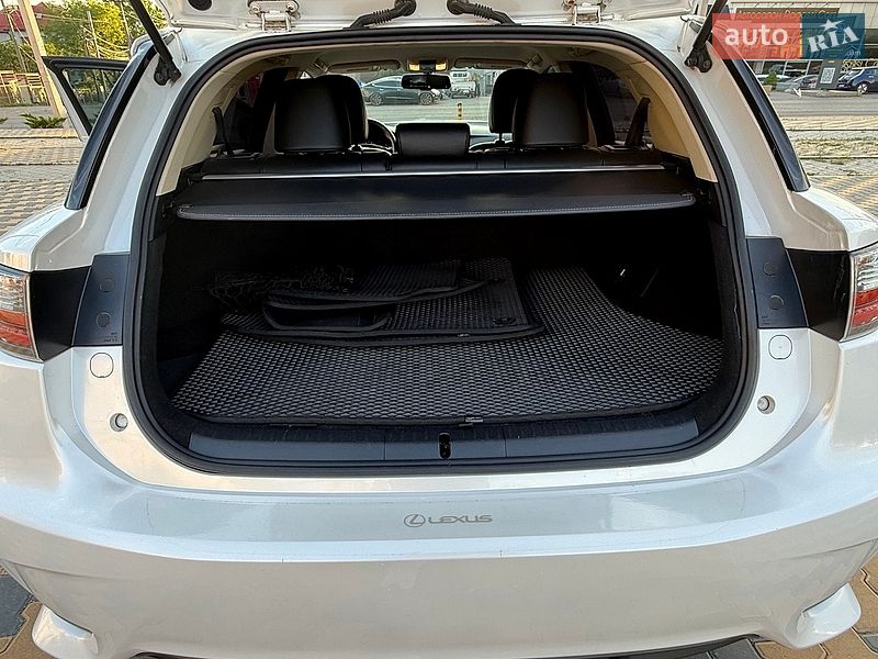 Хэтчбек Lexus CT 2015 в Одессе