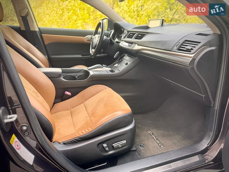 Хетчбек Lexus CT 2015 в Львові