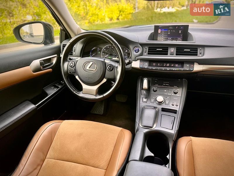 Хетчбек Lexus CT 2015 в Львові