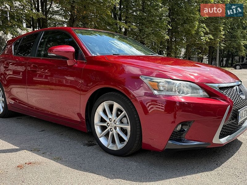 Хэтчбек Lexus CT 2011 в Киеве