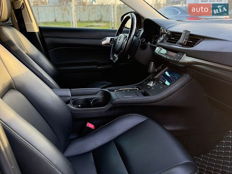 Хэтчбек Lexus CT 2015 в Николаеве фото 14 Хэтчбек Lexus CT 2015 в Николаеве