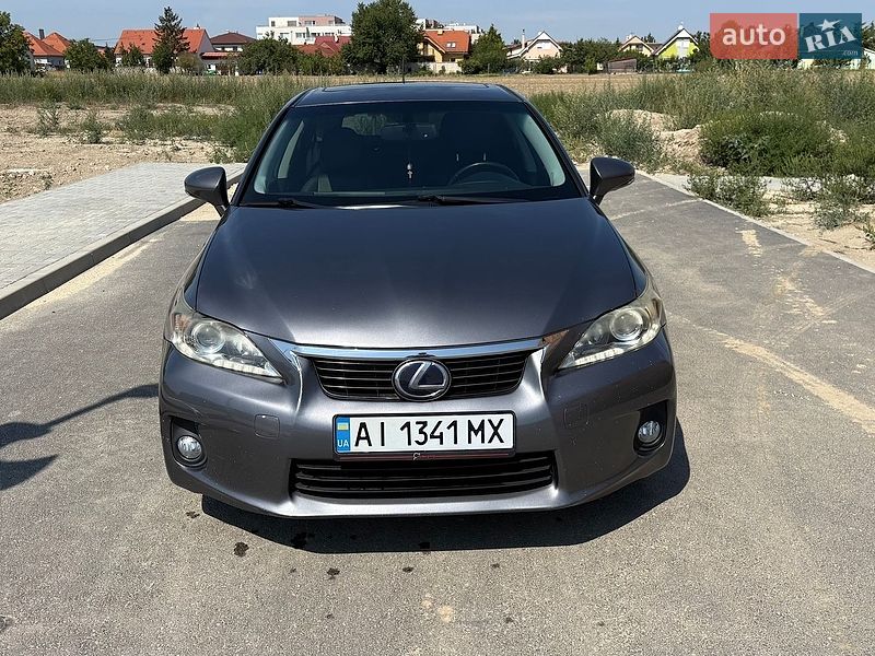 Хэтчбек Lexus CT 2013 в Ужгороде