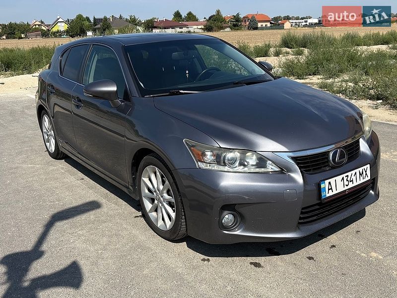 Хэтчбек Lexus CT 2013 в Ужгороде