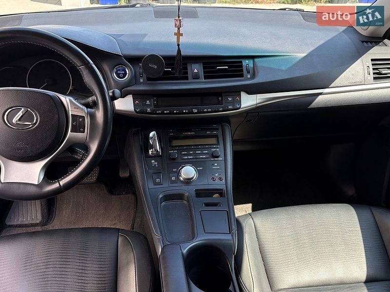 Хэтчбек Lexus CT 2013 в Ужгороде