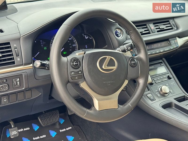 Хэтчбек Lexus CT 2015 в Ровно