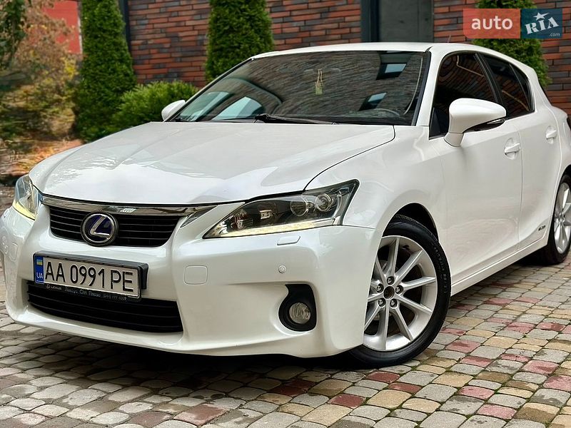 Хэтчбек Lexus CT 2011 в Тернополе