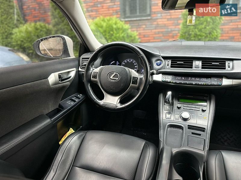 Хэтчбек Lexus CT 2011 в Тернополе