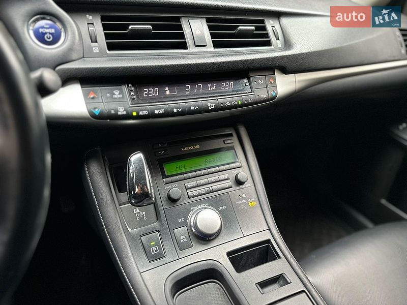 Хэтчбек Lexus CT 2011 в Тернополе