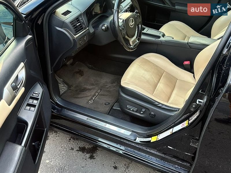Хетчбек Lexus CT 2015 в Києві фото 22 Хетчбек Lexus CT 2015 в Києві