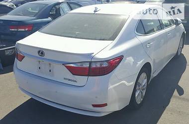 Седан Lexus ES 2013 в Киеве