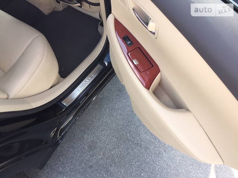 Седан Lexus ES 2008 в Києві
