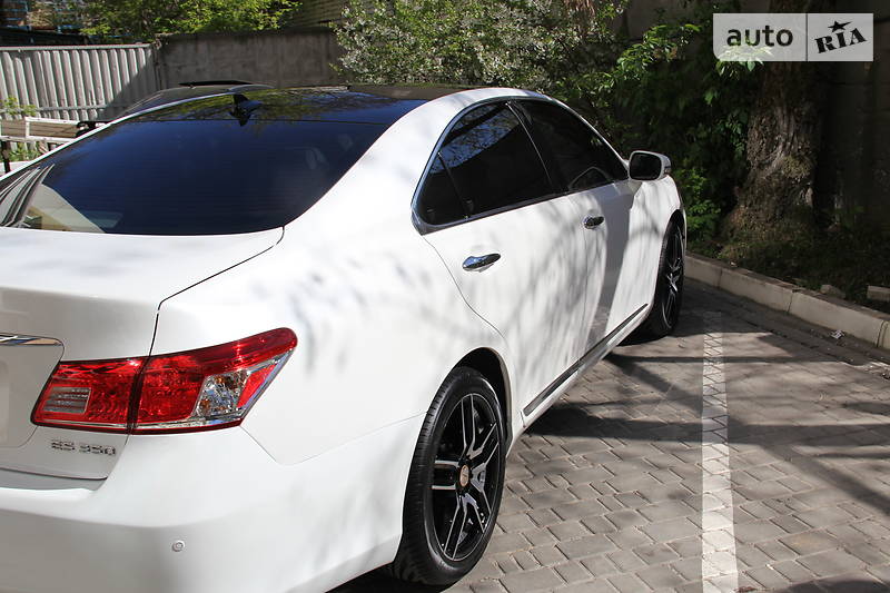 Седан Lexus ES 2010 в Одесі