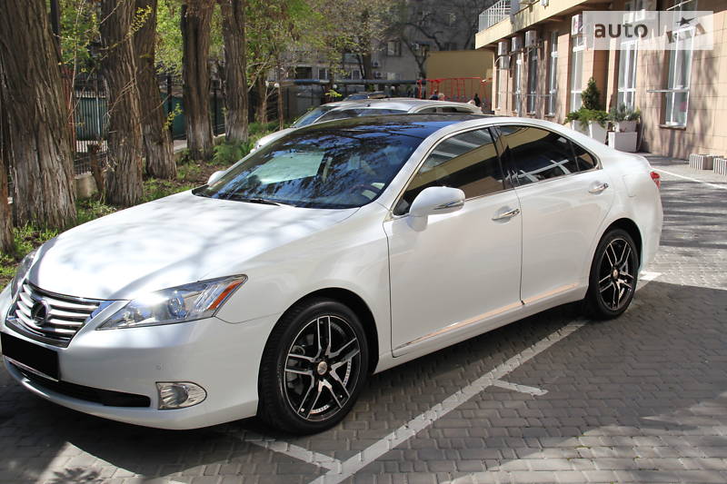 Седан Lexus ES 2010 в Одесі