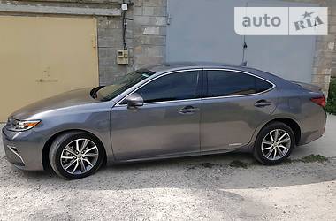 Седан Lexus ES 2016 в 