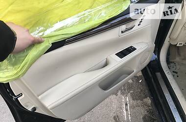 Седан Lexus ES 2015 в 