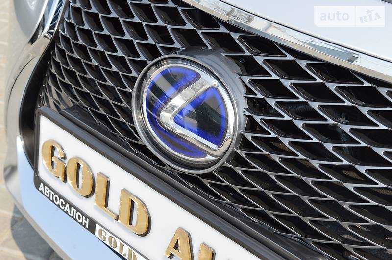 Седан Lexus ES 2016 в Одесі