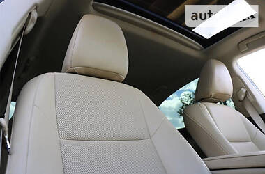 Седан Lexus ES 2015 в 