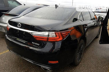 Седан Lexus ES 2015 в 