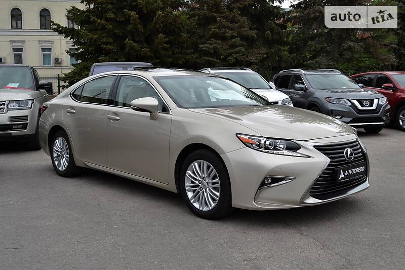 Седан Lexus ES 2016 в Харкові