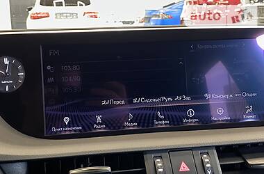 Седан Lexus ES 2018 в 