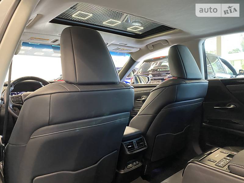 Седан Lexus ES 2018 в Одесі