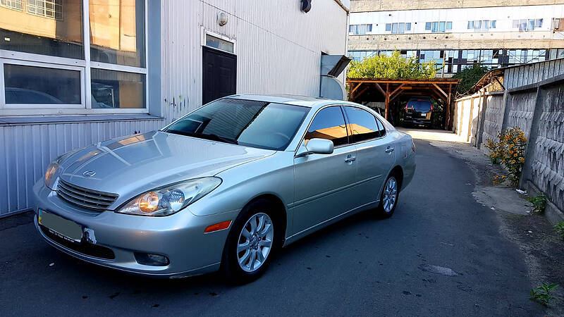 Седан Lexus ES 2003 в Броварах