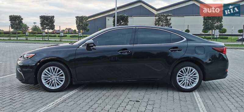 Седан Lexus ES 2017 в Хмельницькому