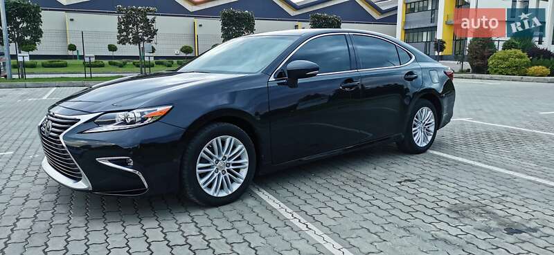 Седан Lexus ES 2017 в Хмельницком