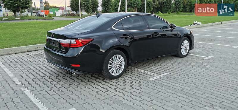 Седан Lexus ES 2017 в Хмельницком