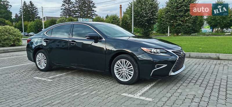 Седан Lexus ES 2017 в Хмельницком
