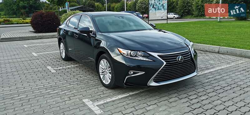 Седан Lexus ES 2017 в Хмельницком