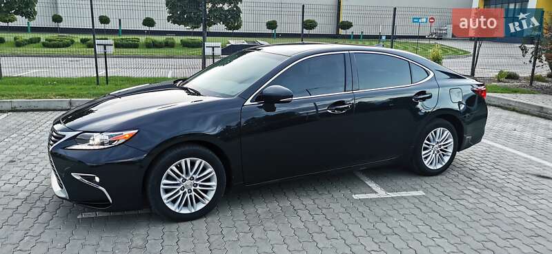Седан Lexus ES 2017 в Хмельницькому