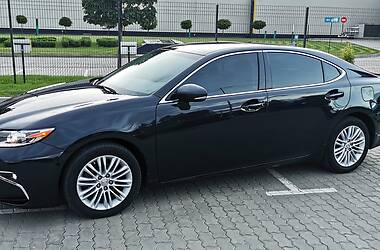 Седан Lexus ES 2017 в Хмельницькому