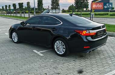 Седан Lexus ES 2017 в Хмельницком