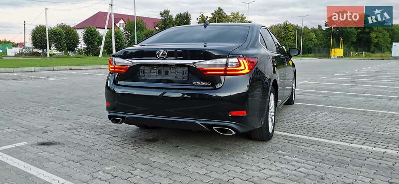 Седан Lexus ES 2017 в Хмельницькому