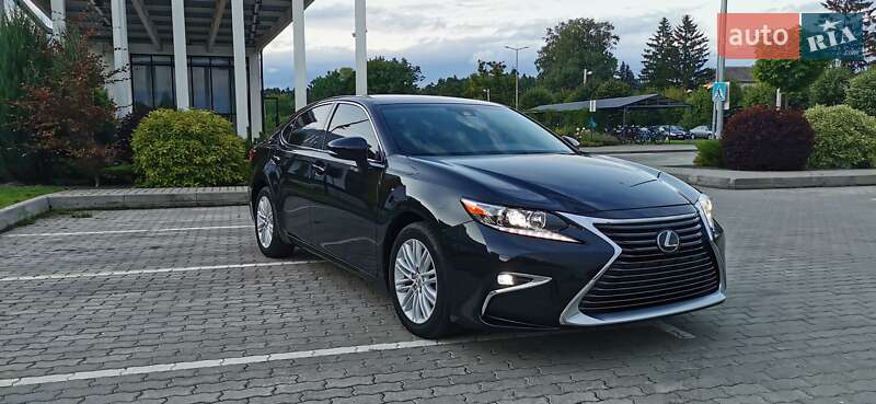 Седан Lexus ES 2017 в Хмельницком