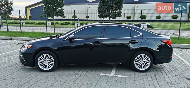 Седан Lexus ES 2017 в Хмельницькому