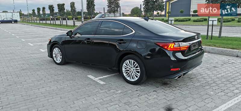 Седан Lexus ES 2017 в Хмельницком