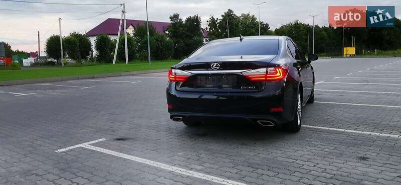 Седан Lexus ES 2017 в Хмельницком